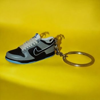 NIKE SB DUNK LOW KULCSTARTÓ