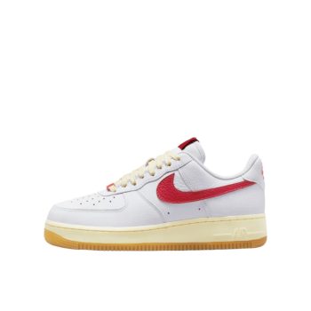   NIKE AIR FORCE 1'07 "WHITE/RED WITH AGED AESTHETIC" WMNS 